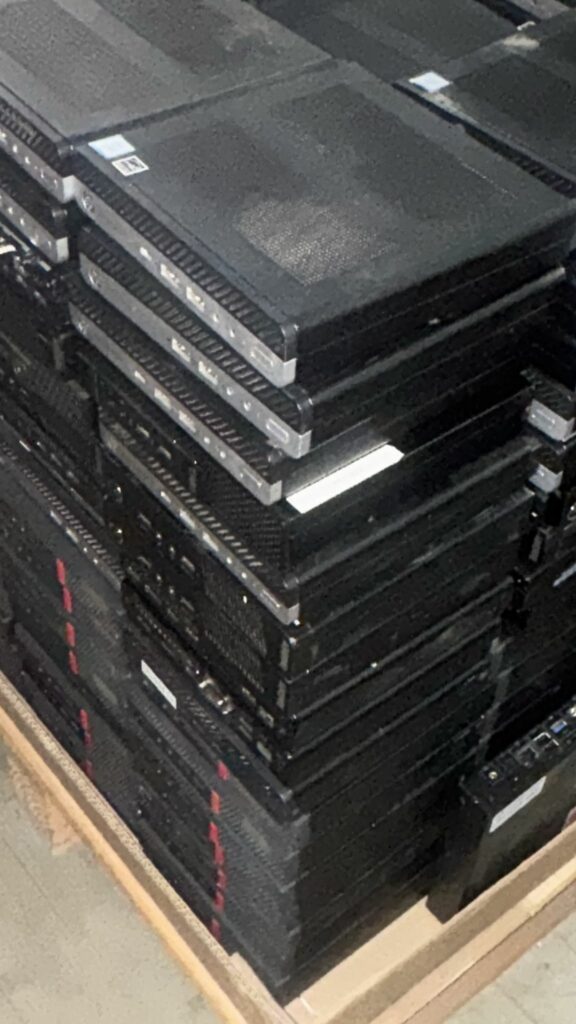 SWITCH RÉSEAU GIGABIT 24 PORTS